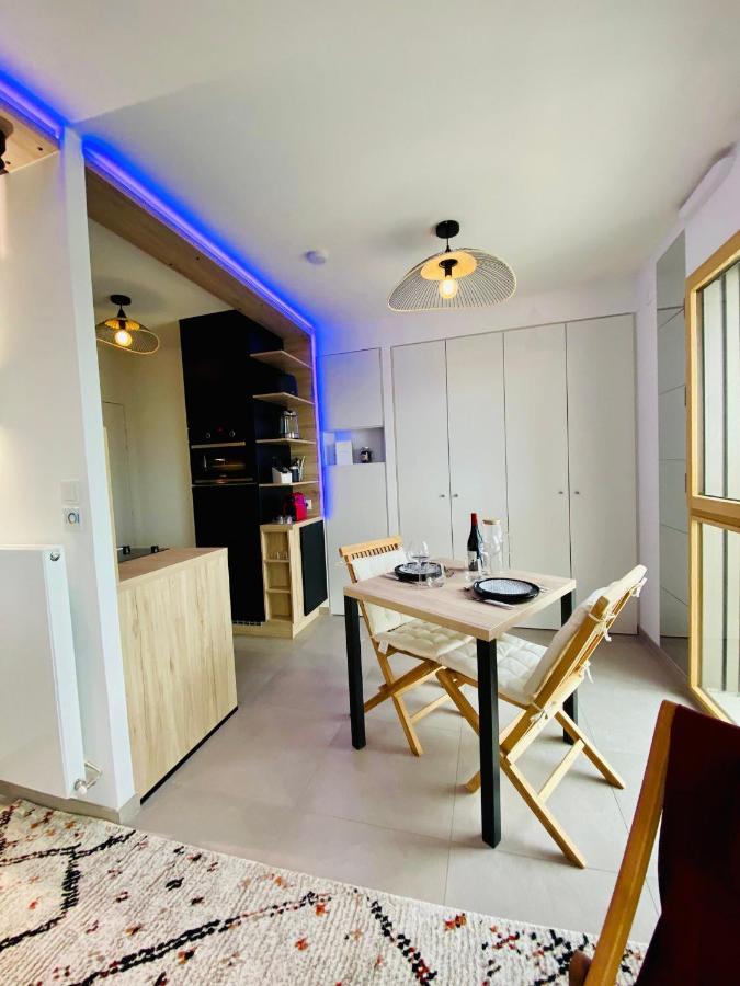 Studio Bel Mod Mont D'Or - Belvedere Moderne Lyon Exterior foto